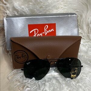 NWT Ray-Ban Dark Lens Sunglasses with Brown Case